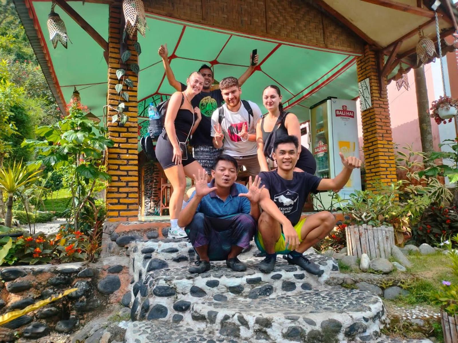 Lucky Bamboo'Bungalows-Resto And Orangutan Jungle Trekking Tours Bukit Lawang Exterior foto